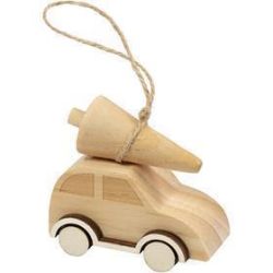 Auto mit Weihnachtsbaum