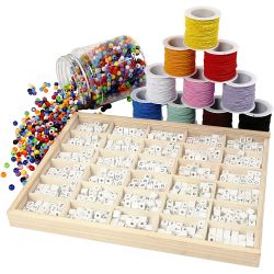 Gruppen-Kreativset Armbänder aus Buchstaben-Perlen