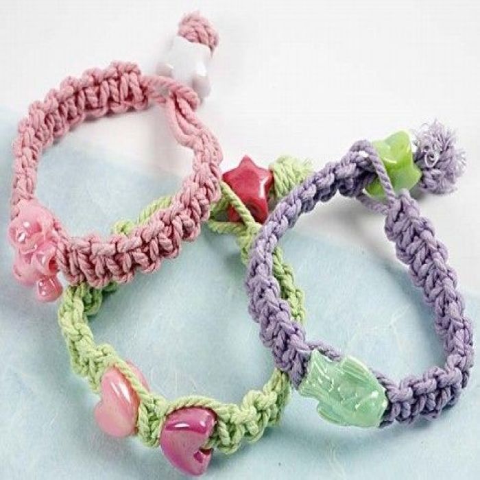 Macramé Pastell-Armbänder
