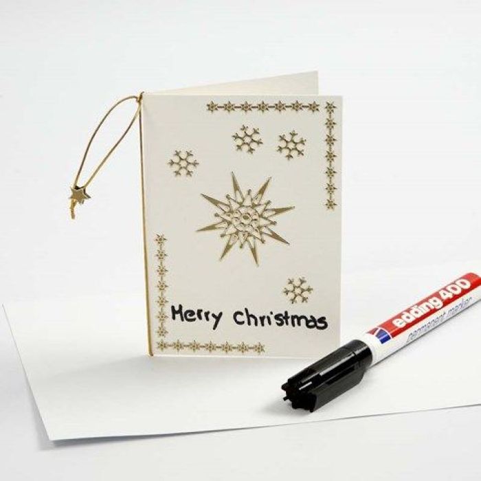 Eine Weihnachtskarte mit goldenen Stickern
