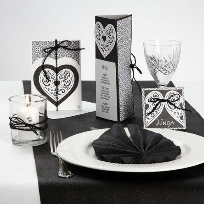 Kartenserie mit Designpapier, Herz und Hanfschnur