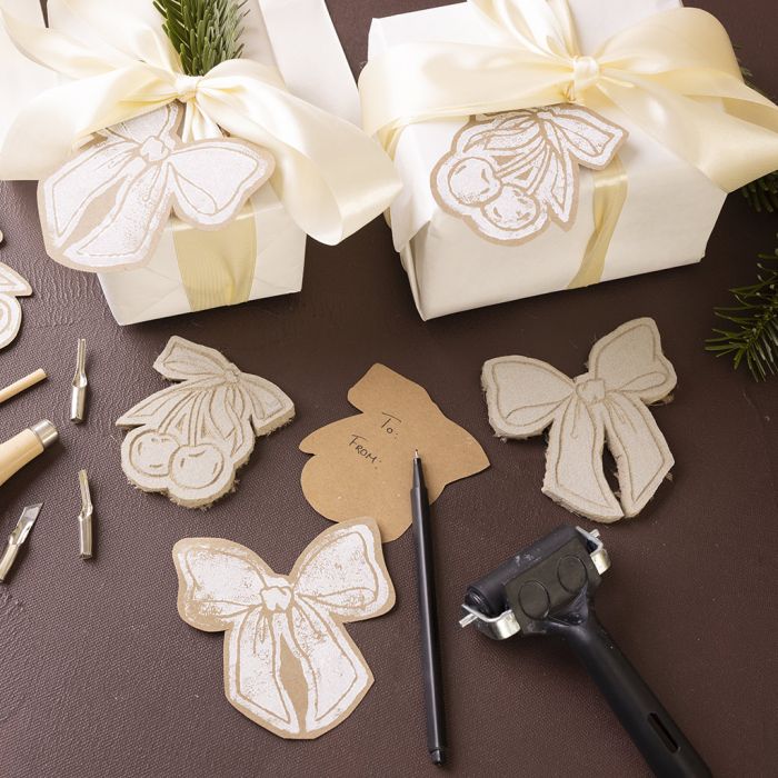 „An und von“-Karte mit Linoldruck