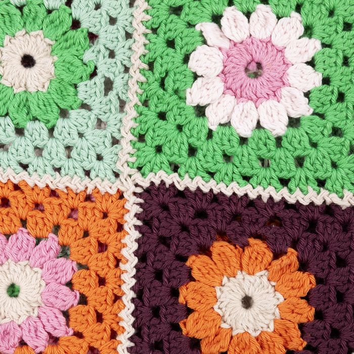 So häkelst du Granny Squares mit der Zickzack-Häkeltechnik zusammen