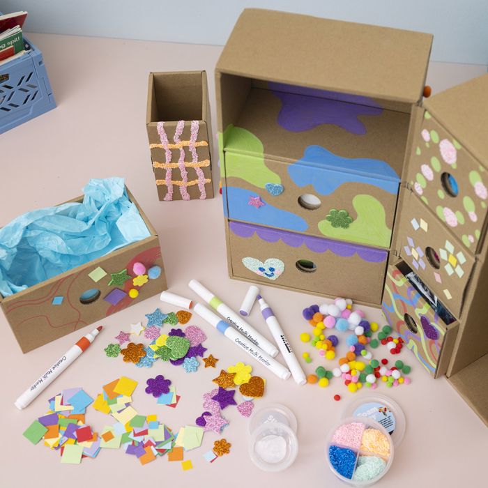 So dekorierst du deine Kreativstation