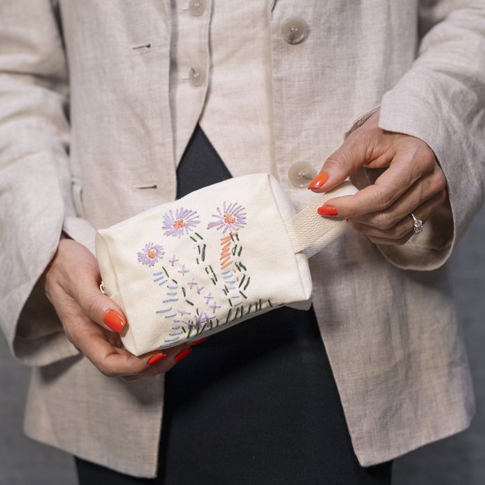 Bestickte Kosmetiktasche