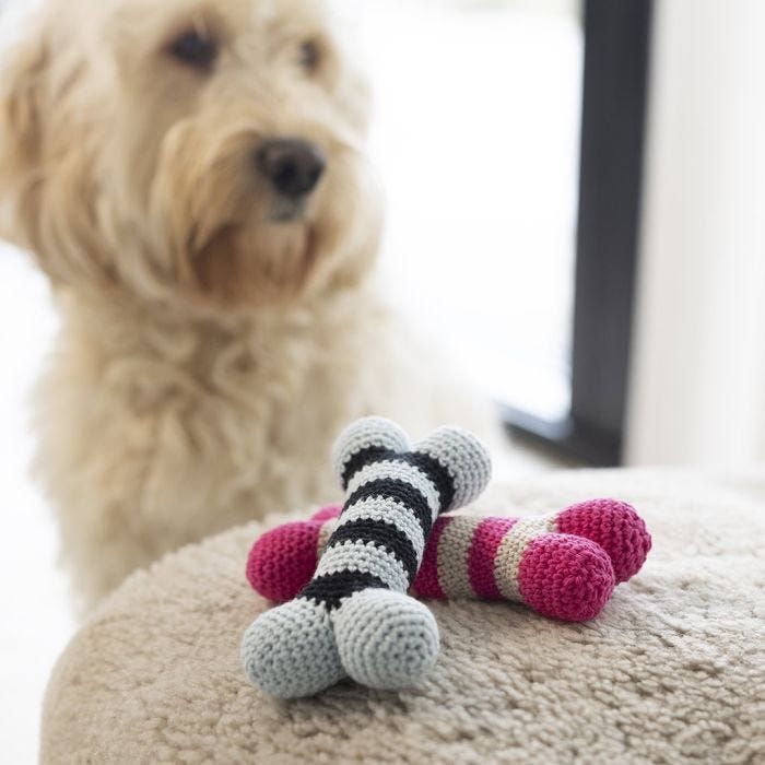 Gehäkelter Hundeknochen