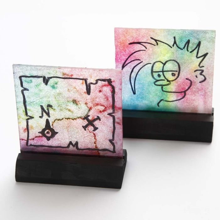 Ein Glasbild mit Halter