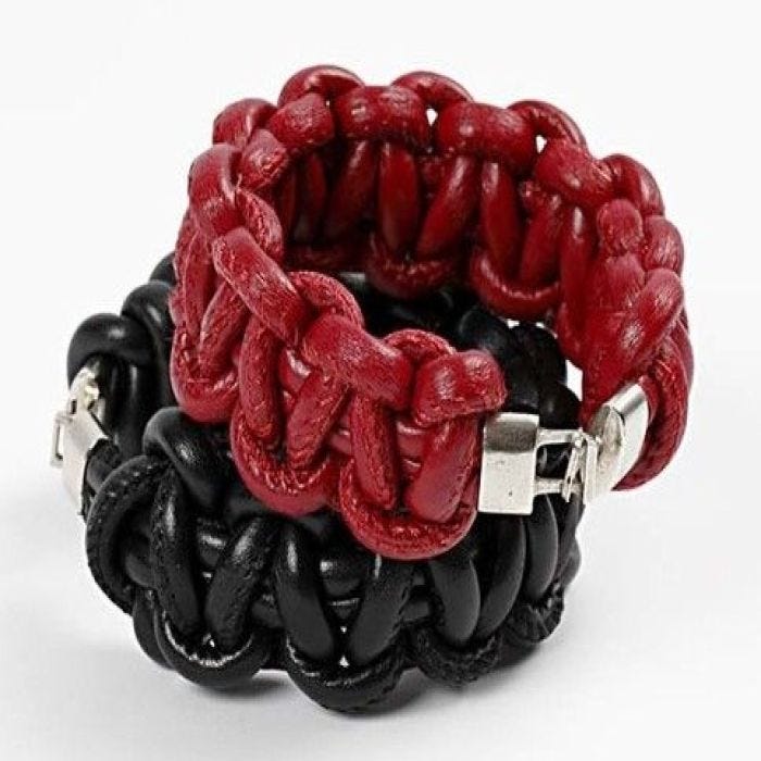 Geflochtene Armbänder aus Design-Schnur