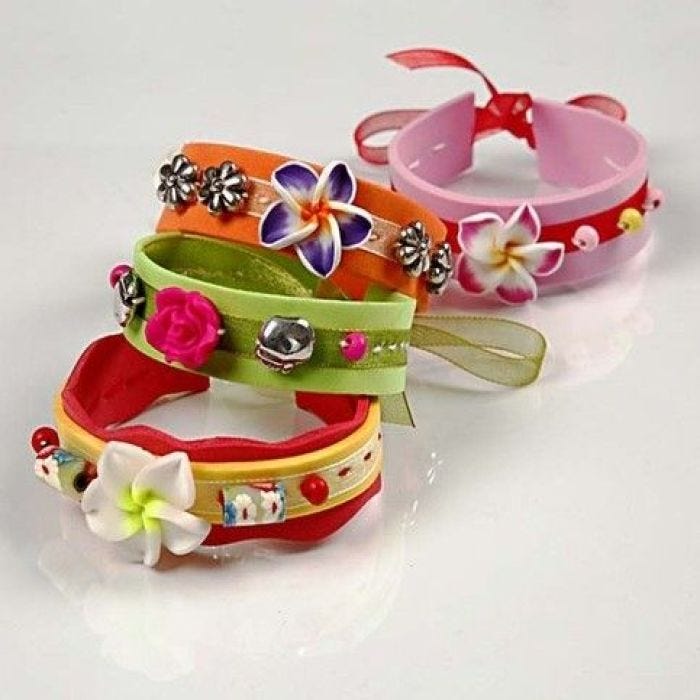 Armbänder aus Moosgummi