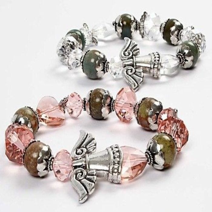 Armband mit Engel und facettierten Perlen
