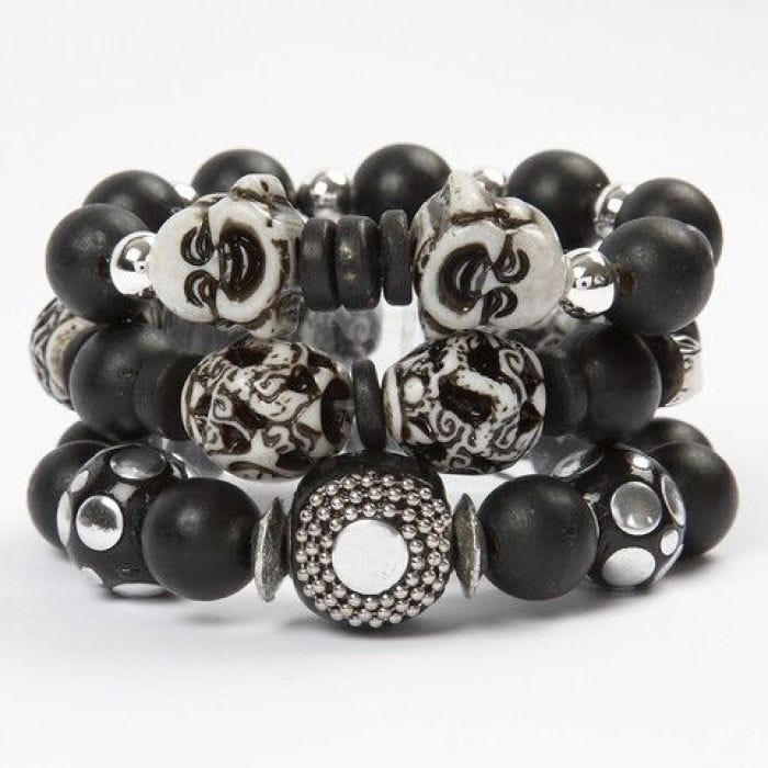 Trendige Armbänder