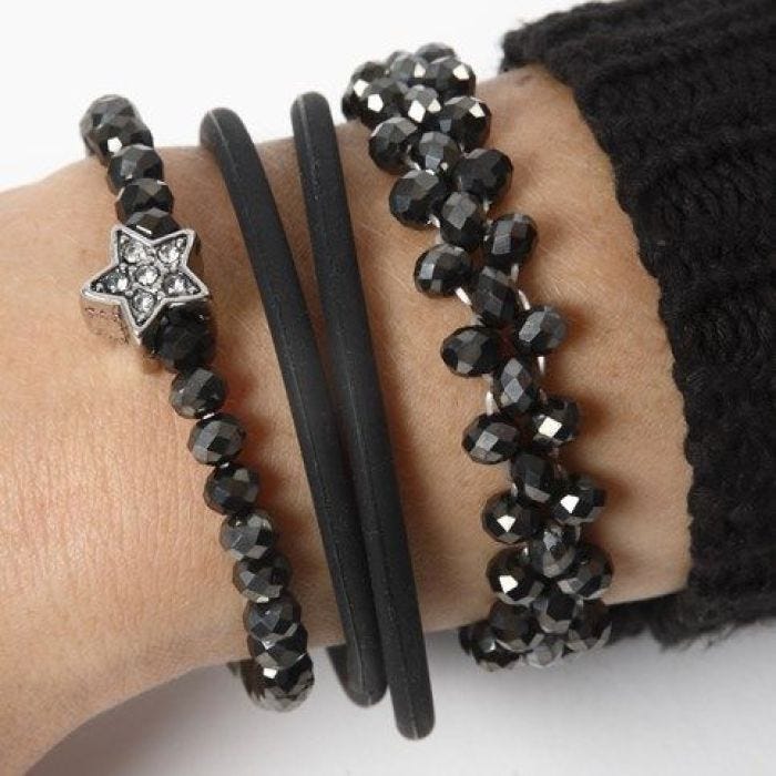 Armband aus facettierten Perlen - geschmückt mit Fashion Perlen