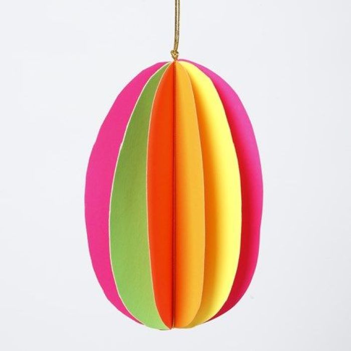 3D-Ei aus neonfarbigem Karton