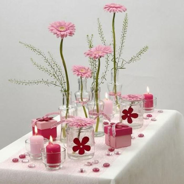 "Happy Moments"-Tischdekoration in Rosa/Weiß
