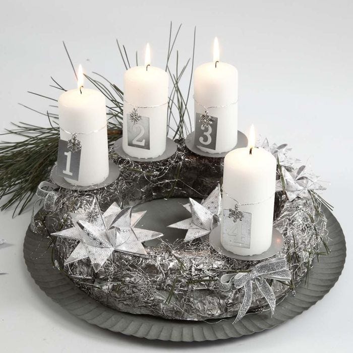 Adventkranz in Silber