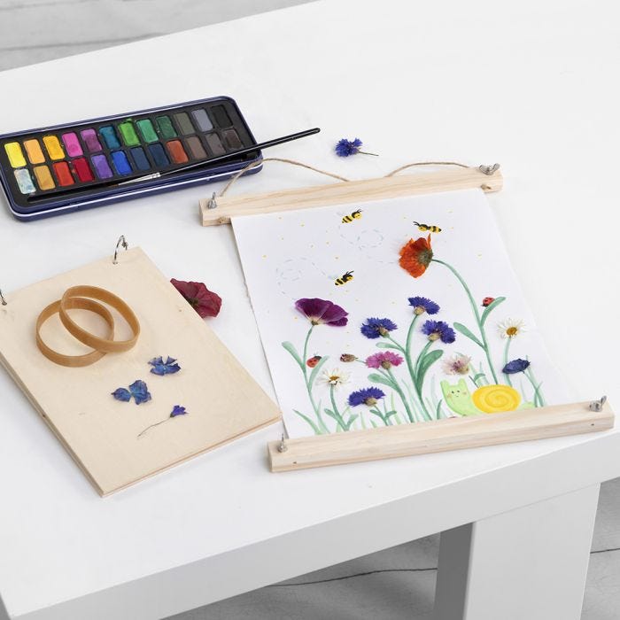 Aquarellbilder mit gemalten und gepressten echten Blumen