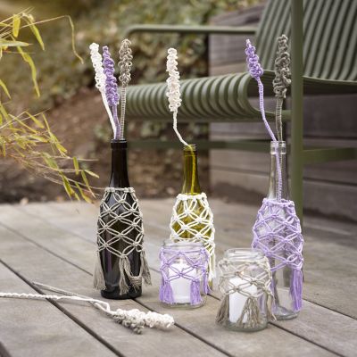 Macramé auf Gläsern und Flaschen
