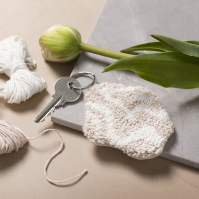 Schlüsselanhänger in Punch Needle-Technik