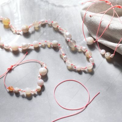 Armband und Halskette mit Achatperlen
