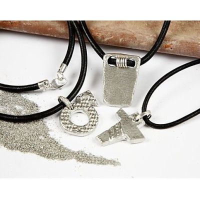 Schmuck-Anhänger aus Zinn selber herstellen