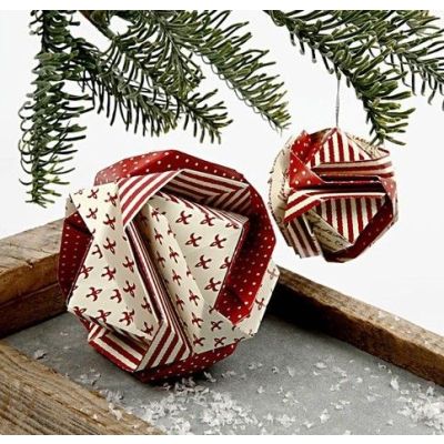 Japanische Weihnachtskugel