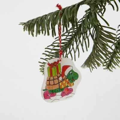 Weihnachtsbaum-Anhänger aus Schrumpffolie