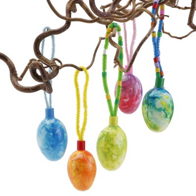 Plastikeier mit Marmoriereffekt