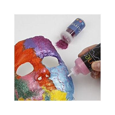 Maske, gestaltet mit Gipsbandagen