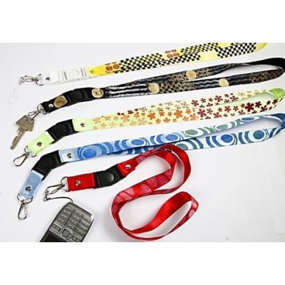 Schlüsselband verziert mit gestempelten Motiven