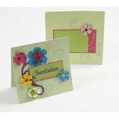 Einladungskarte mit Blumen
