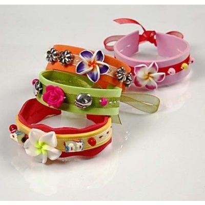 Armbänder aus Moosgummi