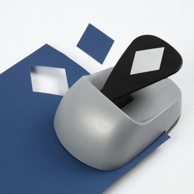 Happy Moments: blaue Tischdekoration und Menükarte