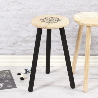 Hocker aus Holz
