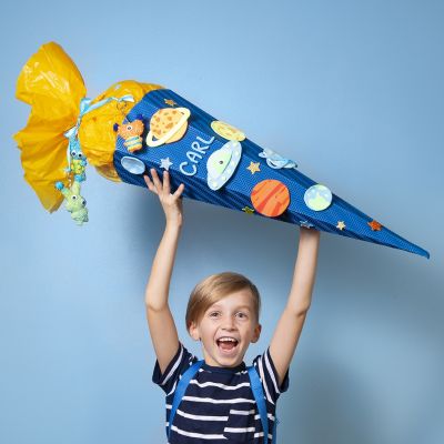Schultüte mit Aliens