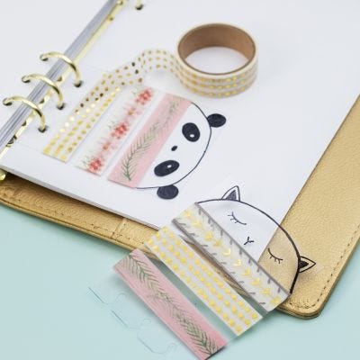 Halterung aus Hartfolie für Masking Tape in einem Kalender oder Bullet Journal