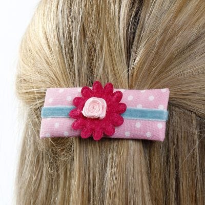 Haarspange aus Karton