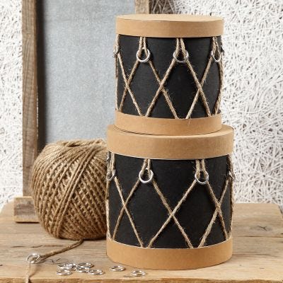 Boxen aus Pappmaché
