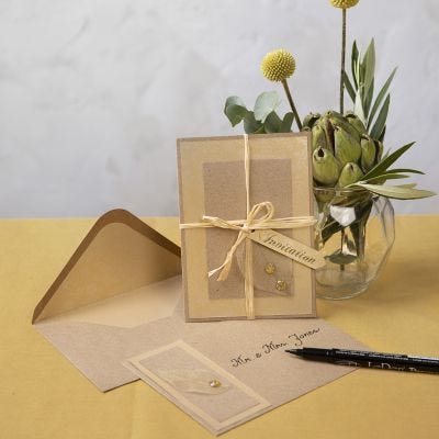 Einadungskarte aus recyceltem Karton