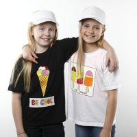 T-Shirts mit Eis-Designs, gemalt mir Stoffmalfarbe