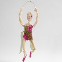 Ballerina aus Bonsai-Blumendraht mit einem Körper aus Pappmaché-Paste