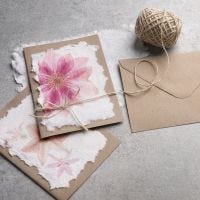 Handgeschöpftes Papier mit Servietten-Design